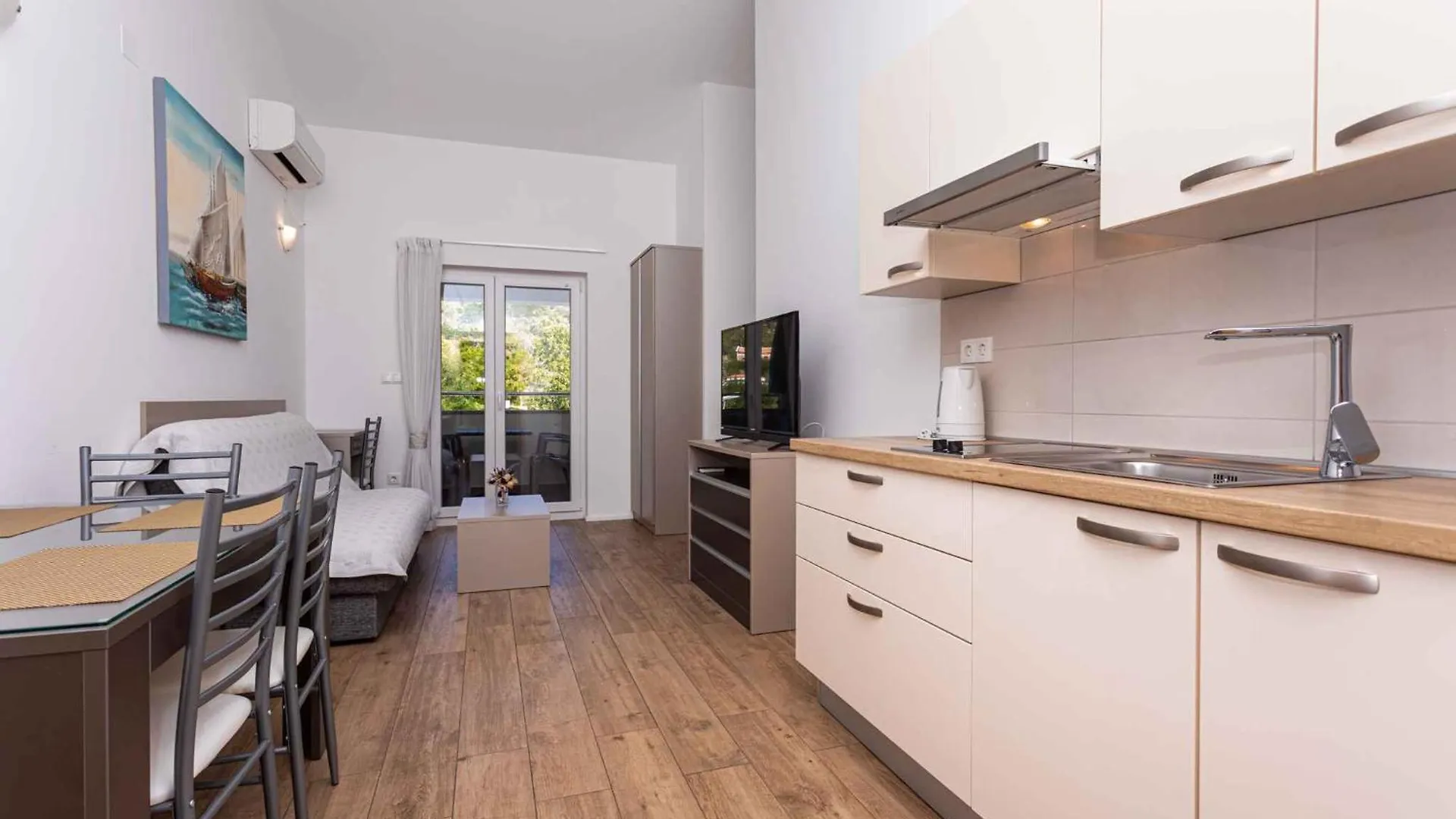 Apartment In Baska 37048