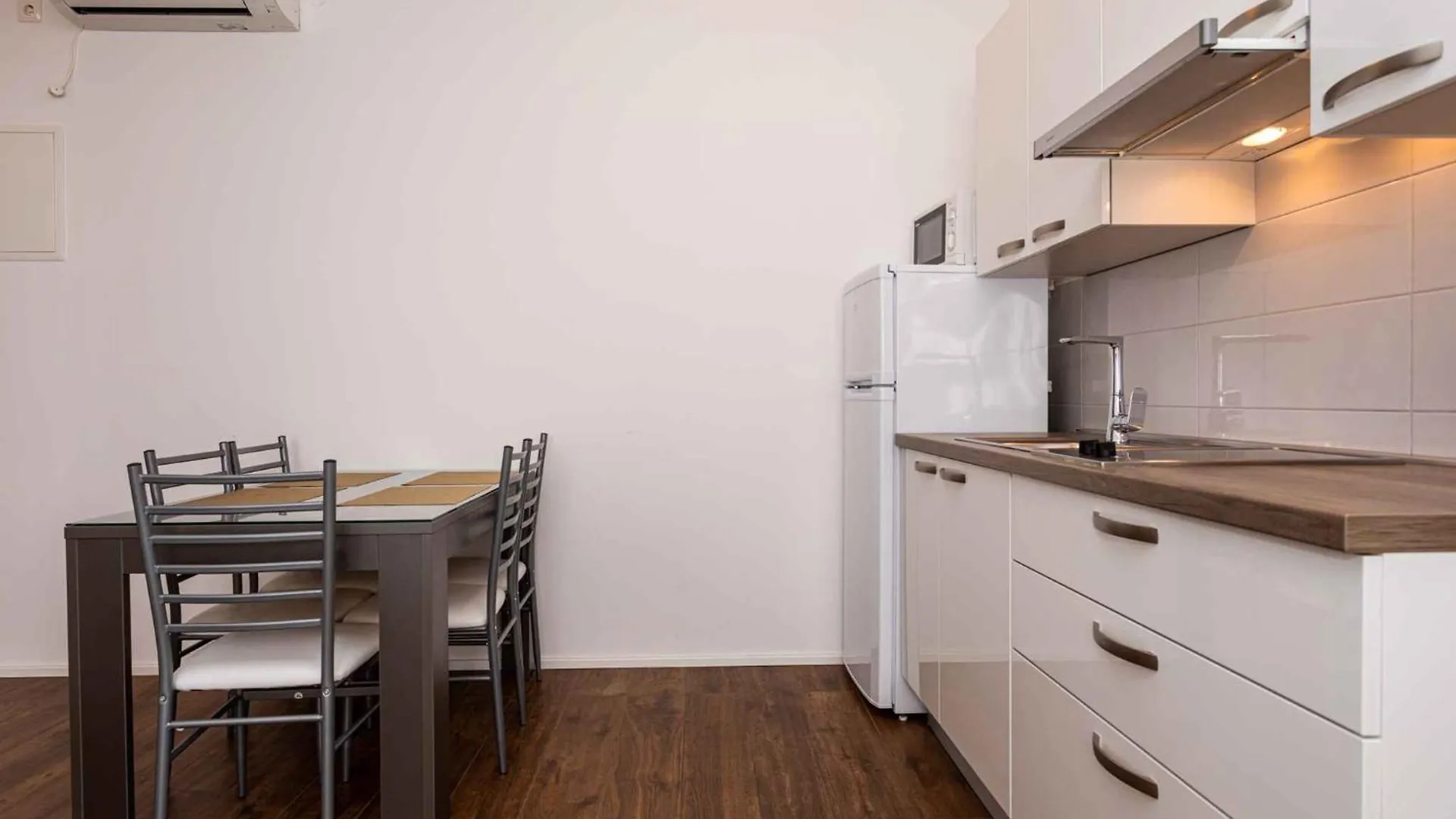 Apartment In Baska 37048 Croatia