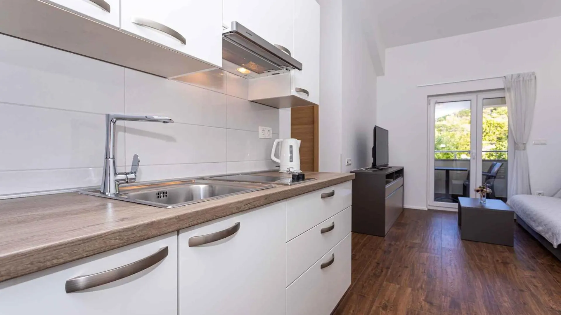 Apartment In Baska 37048
