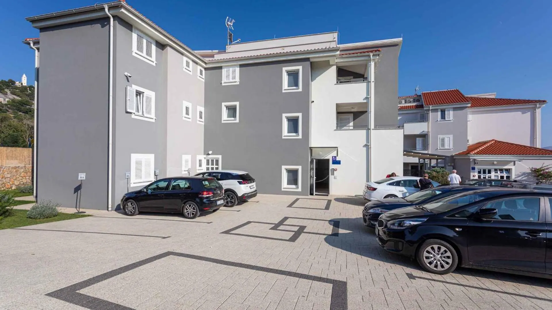 Apartment In Baska 37048